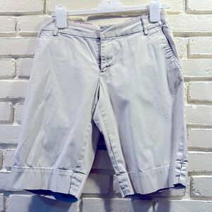 Khaki vineyard vine shorts